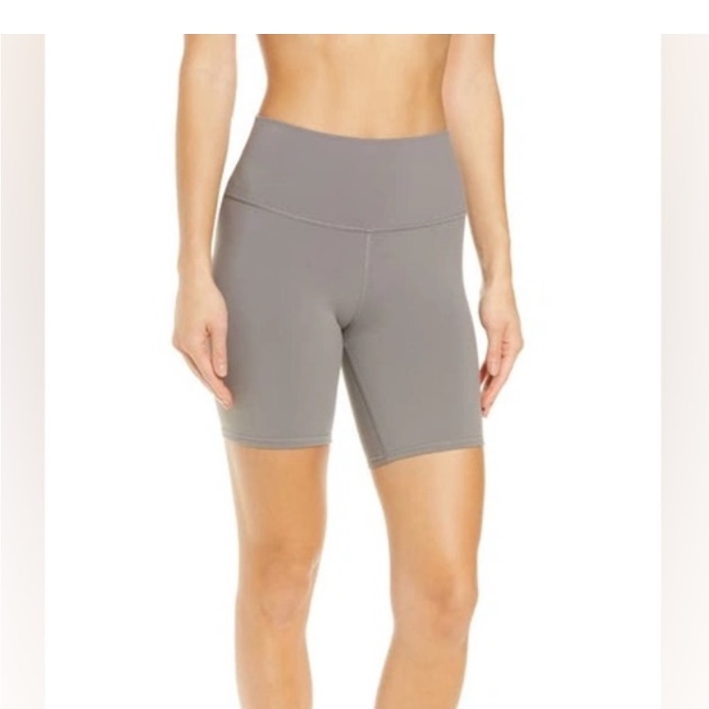 Seamless High Waist Ali Yoga Biker Short- Sterling